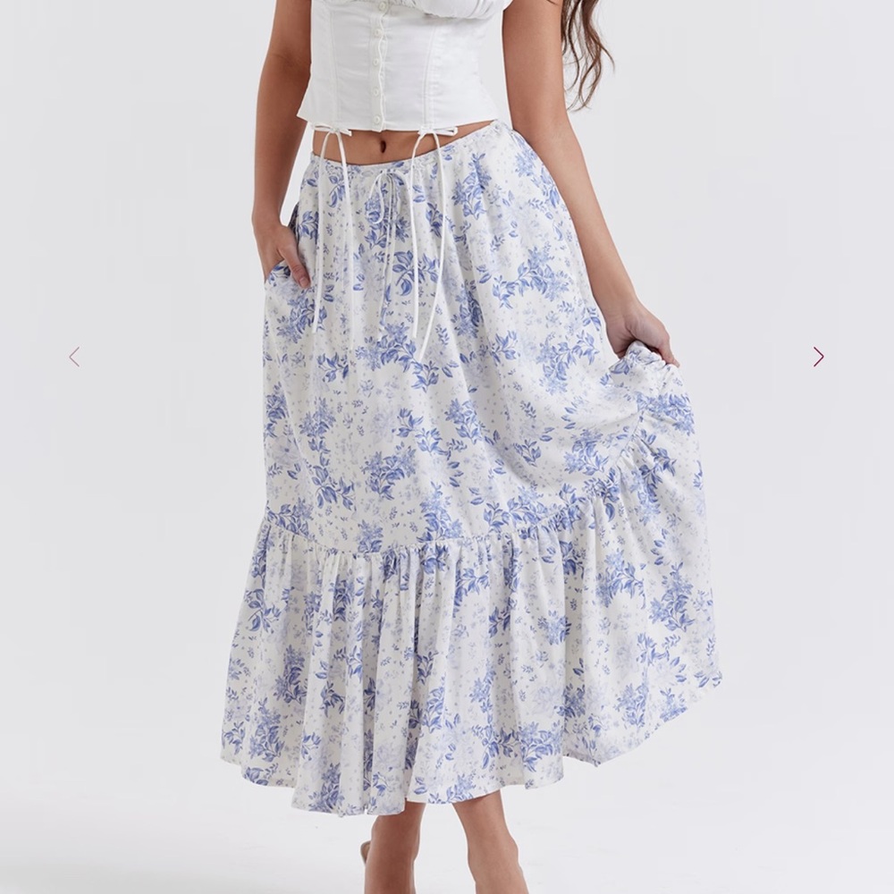 House of CB AITANA Blue Print Midi Skirt